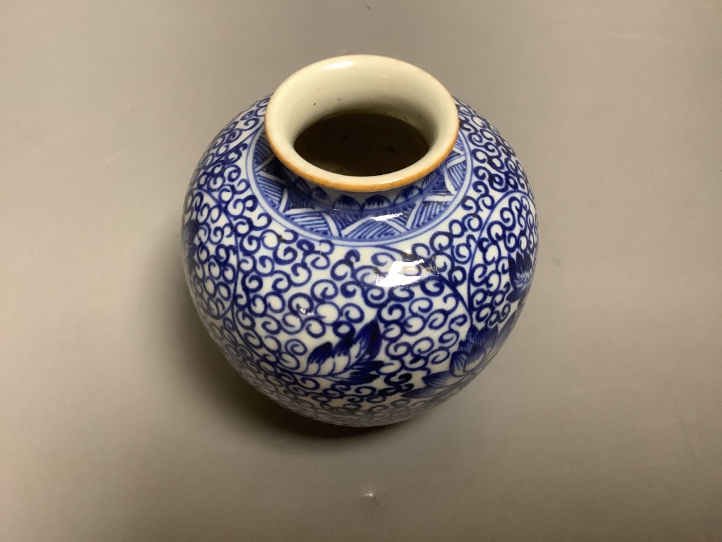 A Chinese blue and white vase, height 11cm